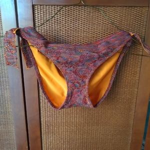 NWOT Becca bikini bottom